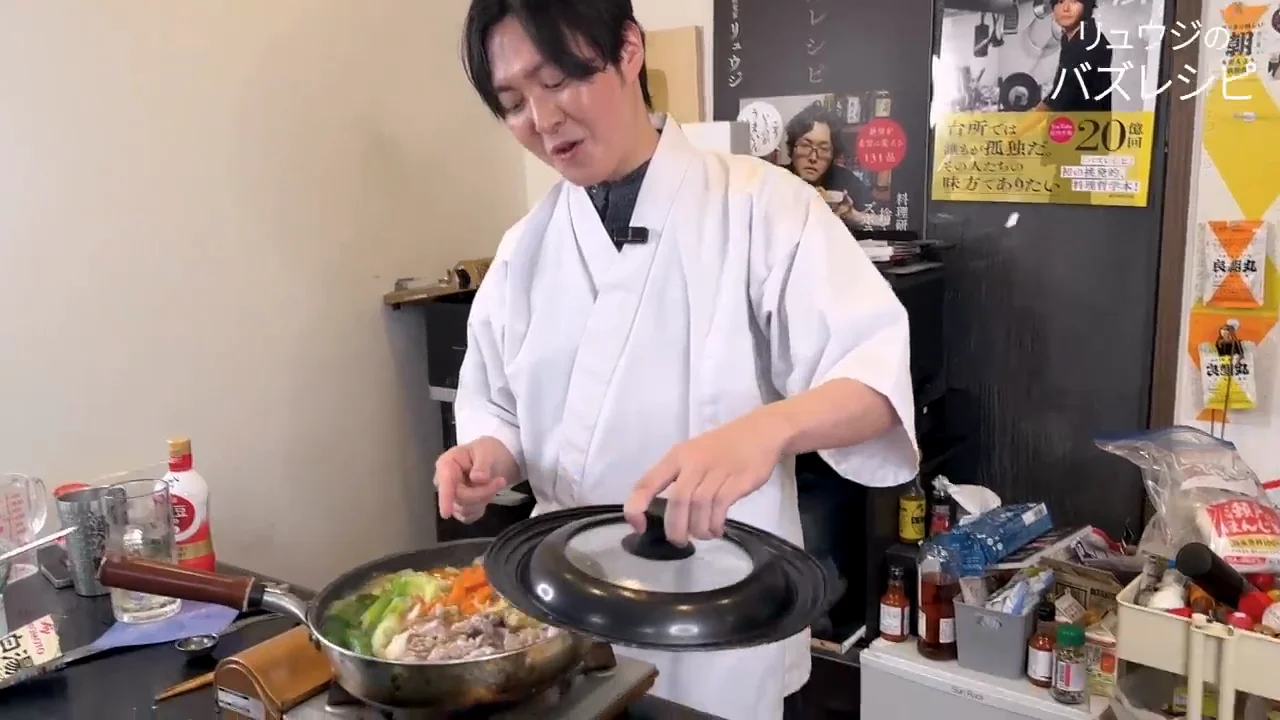 煮込みと仕上げ:にんにくと豆乳は最後に