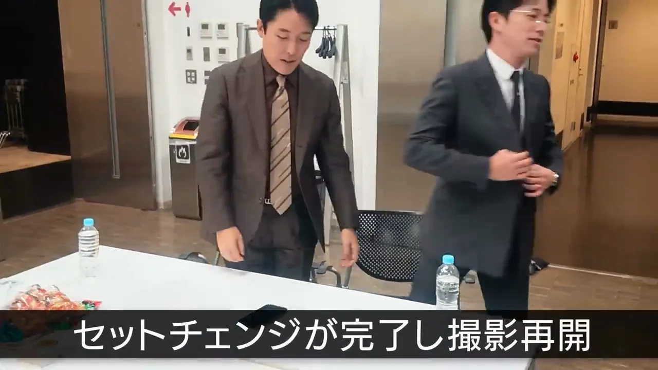 立ち位置を替えたら「下北沢のポスター」