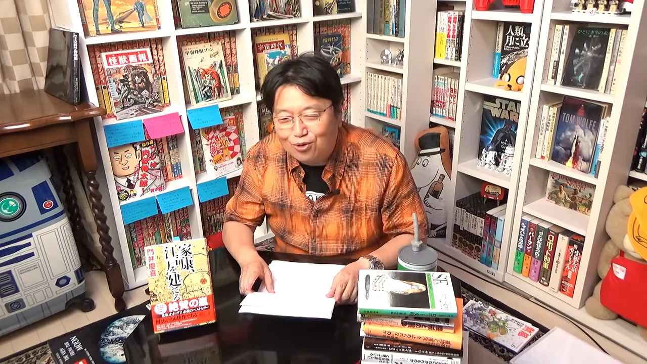 減る書店と大型化する書店