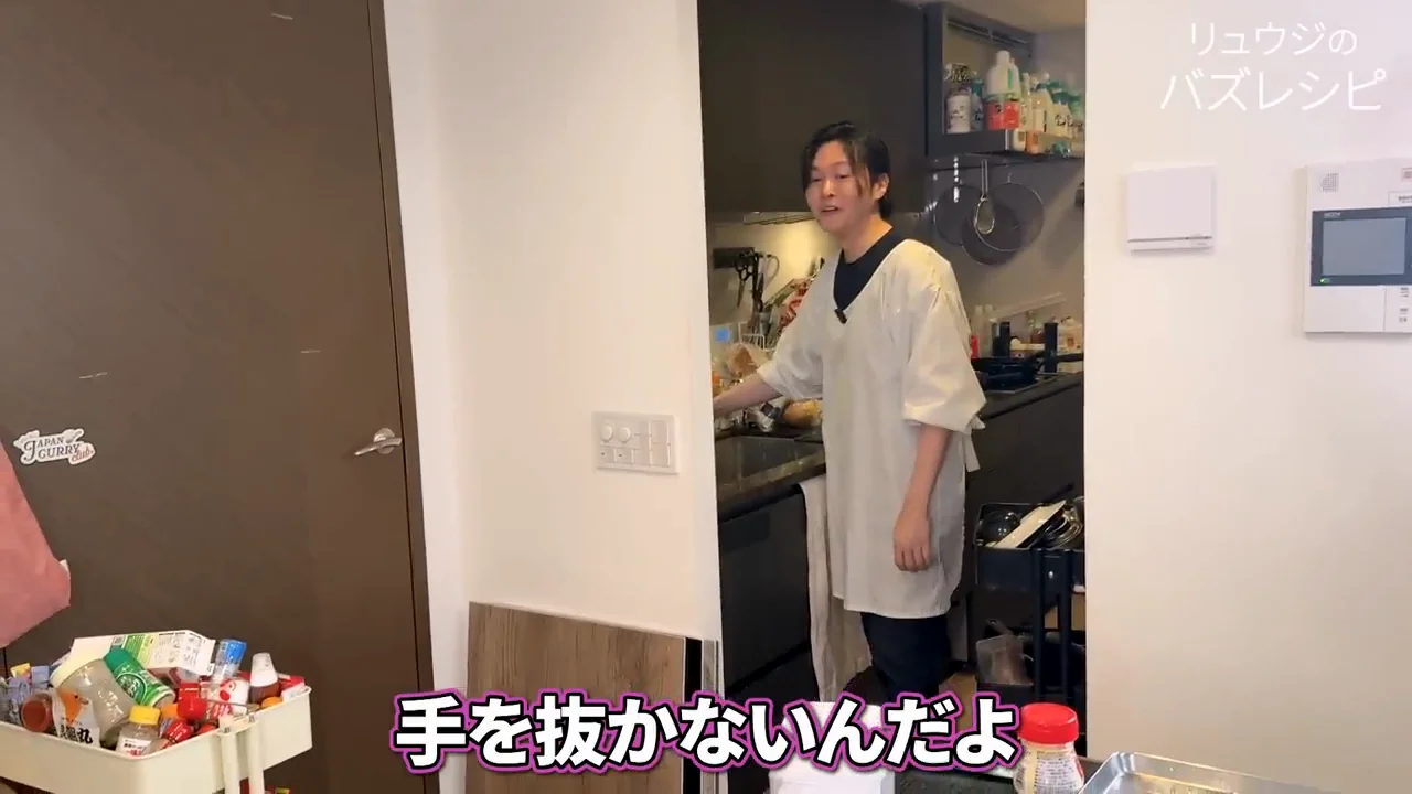 オクラは丸ごと茹でて粘りを出す