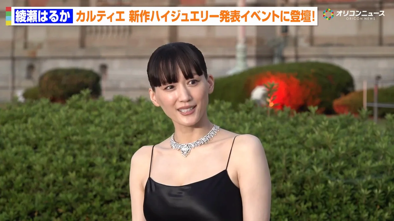 特別な日に、シンプルな装いで