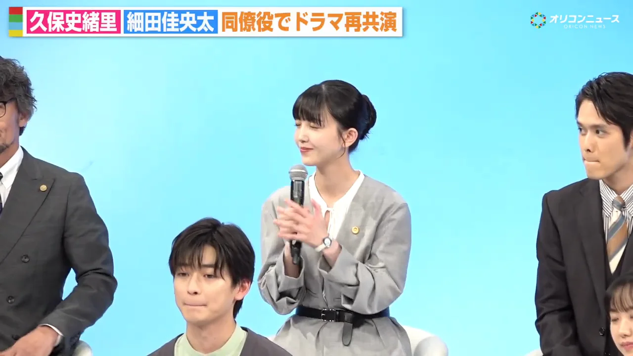 久保史緒里が演じる小春と、強まっていくチーム感
