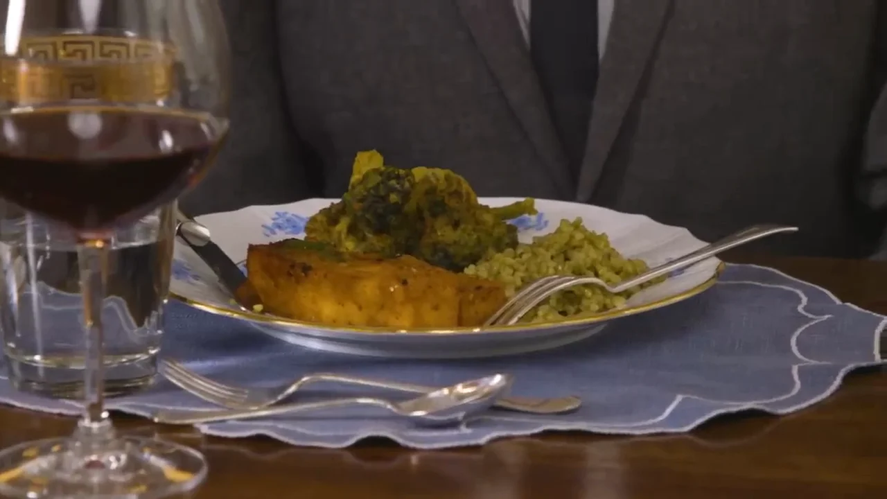 The Entree Under Restraint