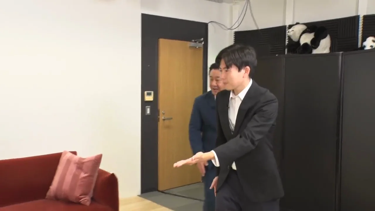 半年ぶりの来店と、いつも通りの「甘い」前半